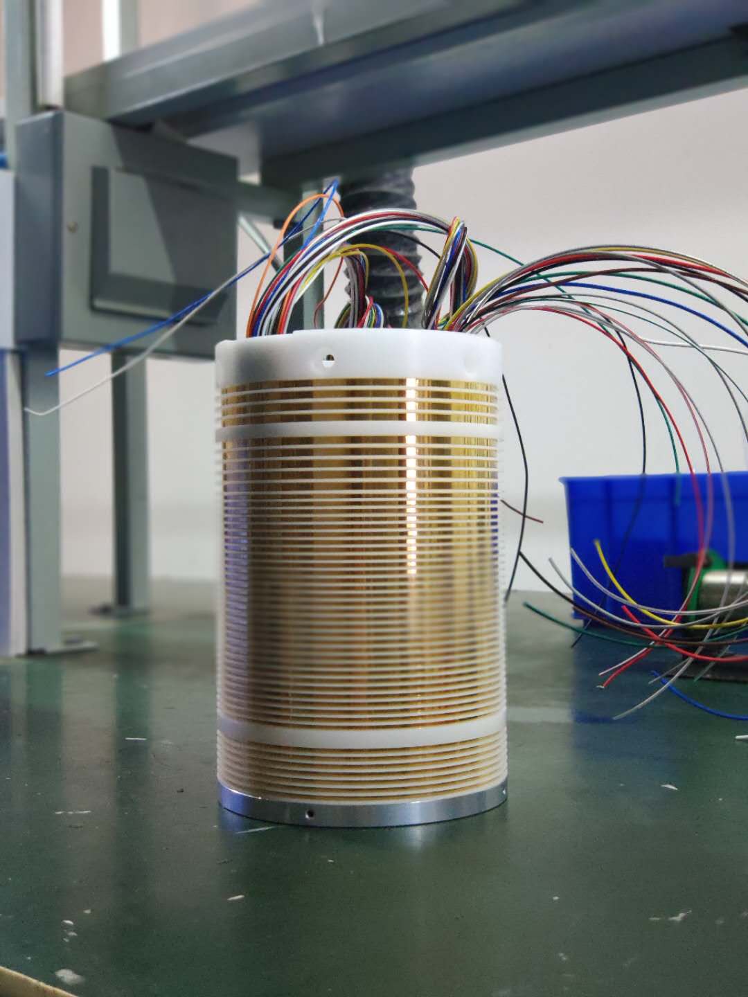 滑環(huán)廠家講解:做到導(dǎo)電滑環(huán)運轉(zhuǎn)有所保障